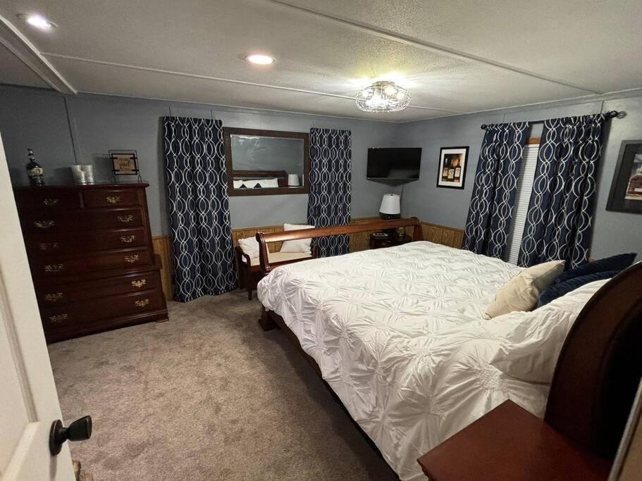 Bourbon Trail Hideaway Villa Frankfort Exterior photo